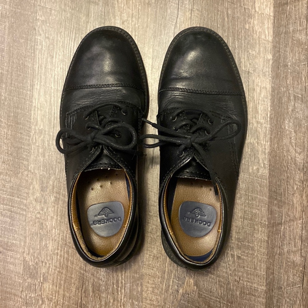 Men’s Black Dress Shoes (Size 7.5M)
